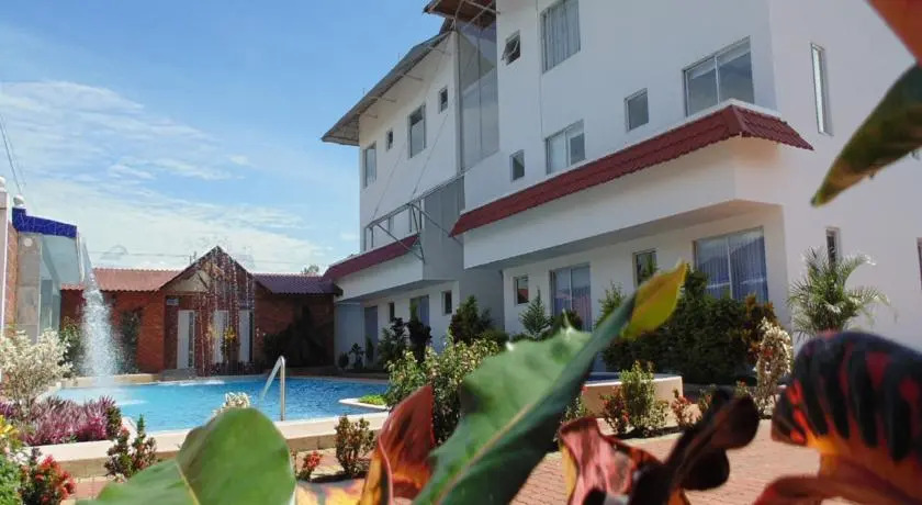 Hotel Yurak
