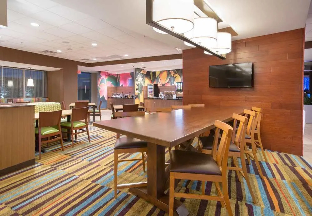 Fairfield Inn & Suites by Marriott Burlington