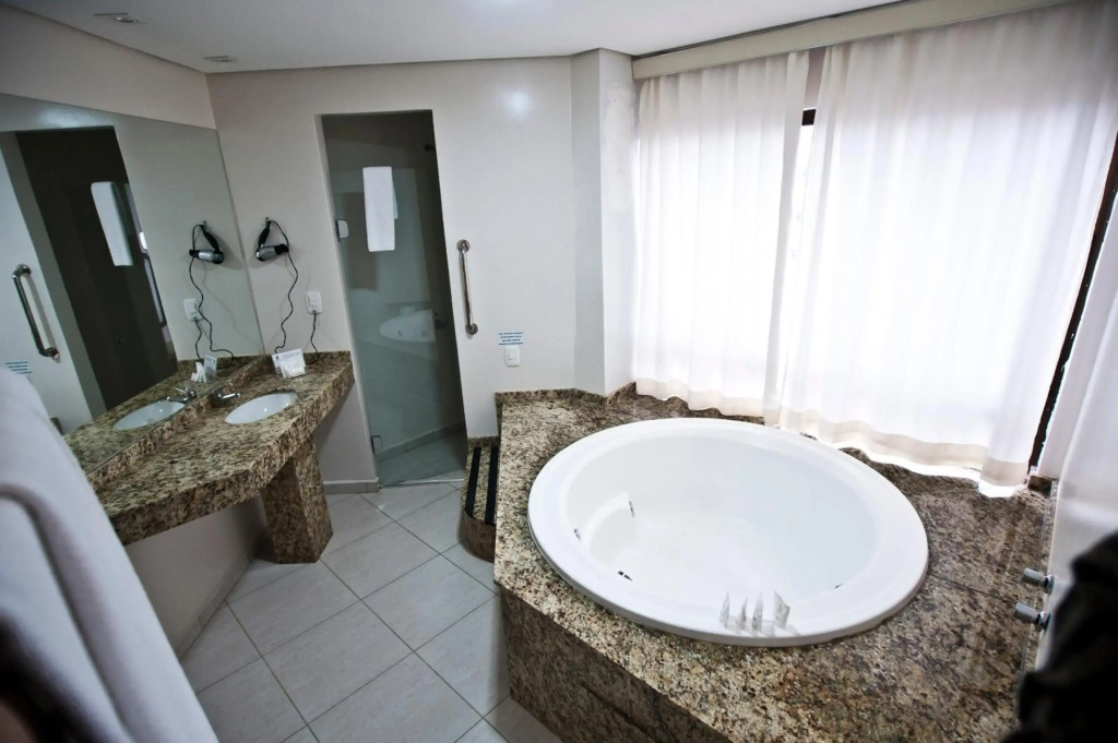 Hotel Lang Palace - Fica no Centro da Cidade
