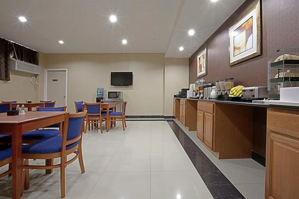 Americas Best Value Inn Brooklyn