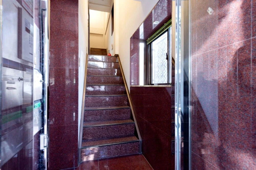 Tarui Building 2F