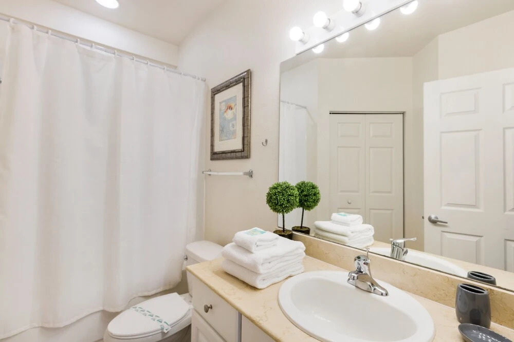 Lucaya Village - 2960 Lucayan Harbour Circle