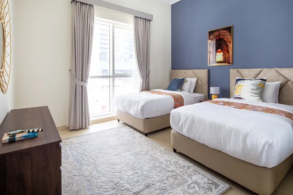 Upscale 2BR Apartment In Downtown Dubai