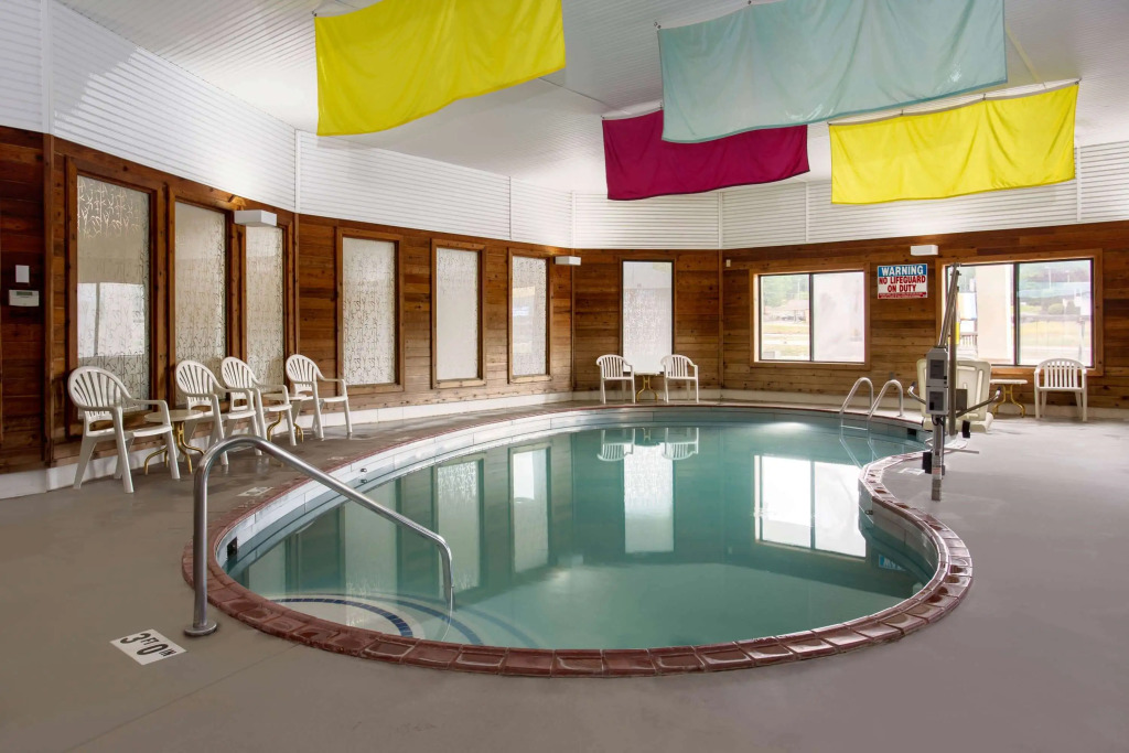 Days Inn by Wyndham Marquette