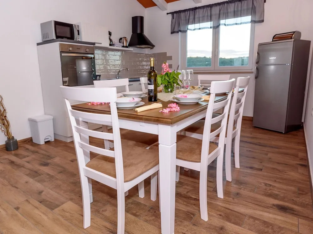 Wonderful Holiday Home With Private Pool and Covered Terrace !
