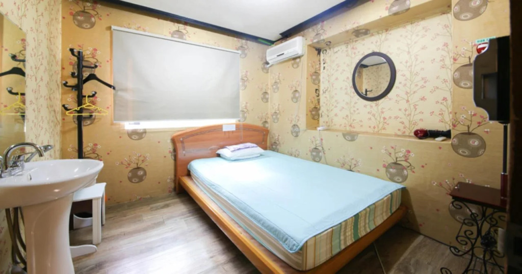 Lux Guesthouse - Hostel