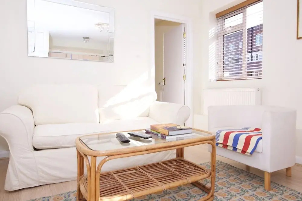 1 bed Flat in Chelsea off the Kings Road Sleeps 4!