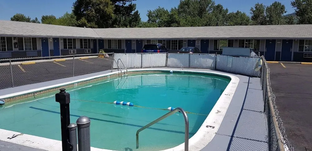 Phoenix Motel
