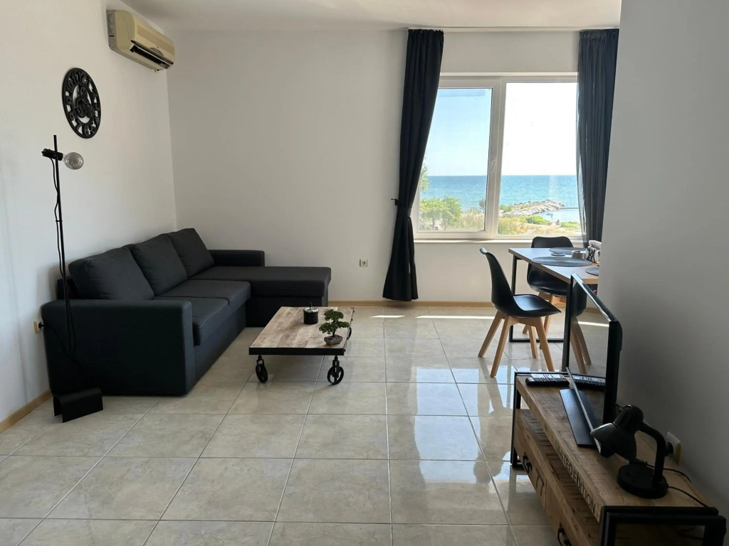 25m FROM THE BEACH!! Luxury Sea Paradise Apartment