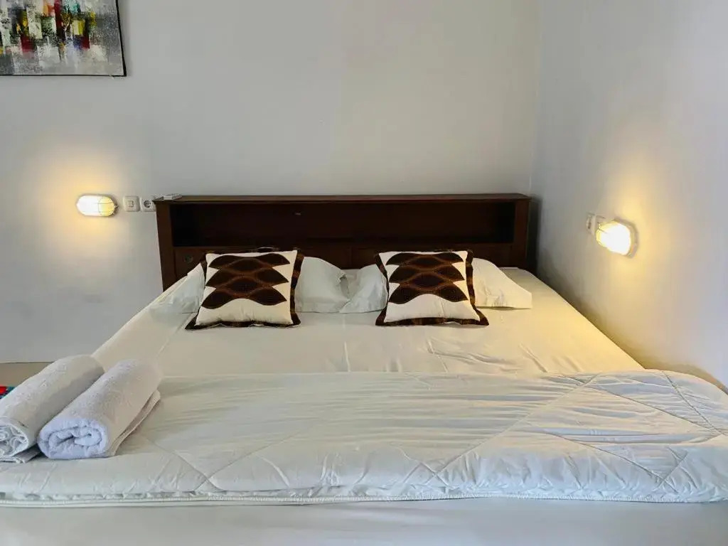 Komodo Indah Hotel