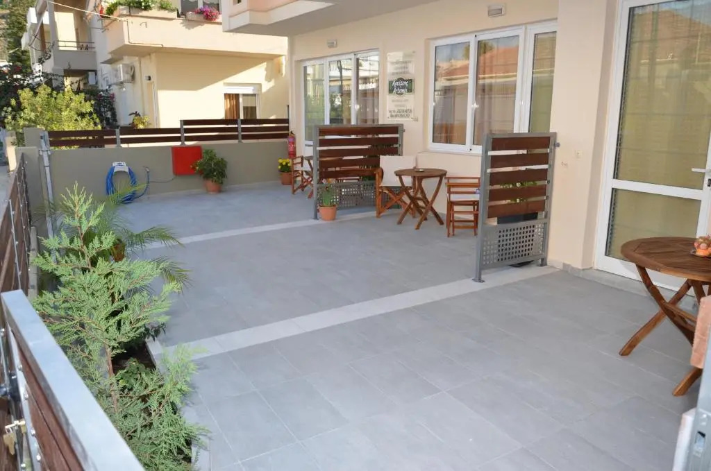 Artemis Rooms - Beach at Your Doorstep