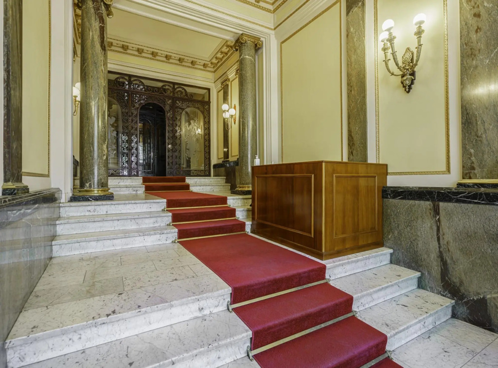 SIBS PASEO DE GRACIA.Luxury.Exclusive.Pedrera.Batllo