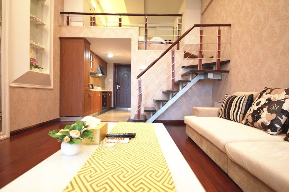 Nanchang Honggutan Baroque Apartment