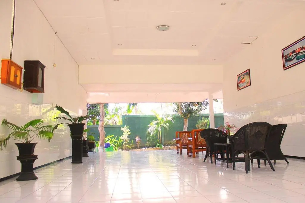 Berlian Abadi Hotel by Sinergi
