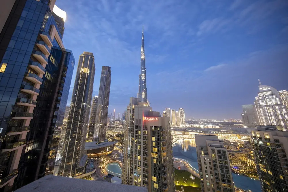 Fountain View Signature Residence With Terrace 135 SQM
