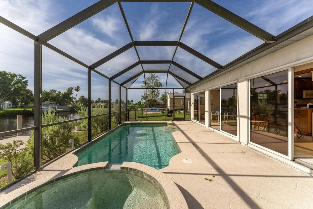 Gogo House in Port Charlotte