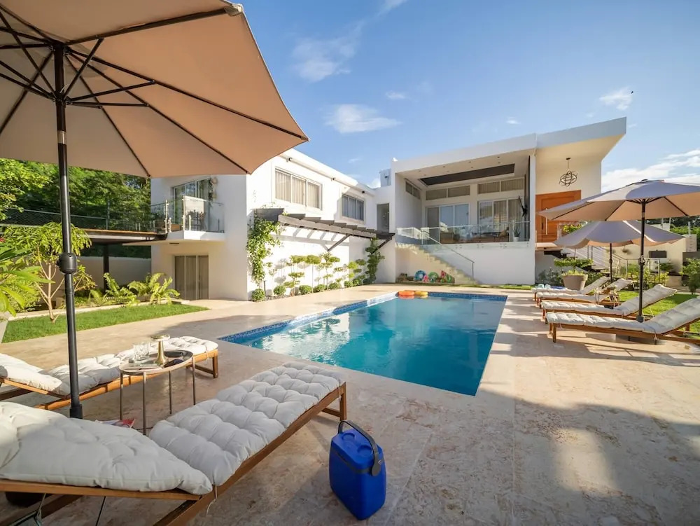 Luxurious Listed New Villa With 5 Br- 6 Bt In Sosua