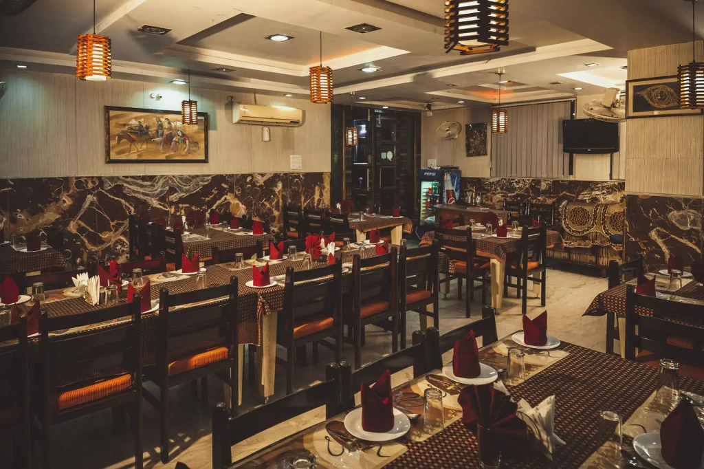 Hotel Meenakshi Udaipur - Family Preffered Hotel