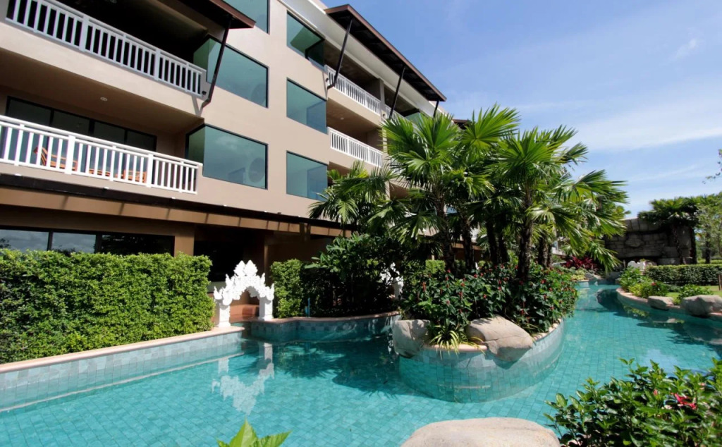 Maikhao Palm Beach Resort - SHA Plus
