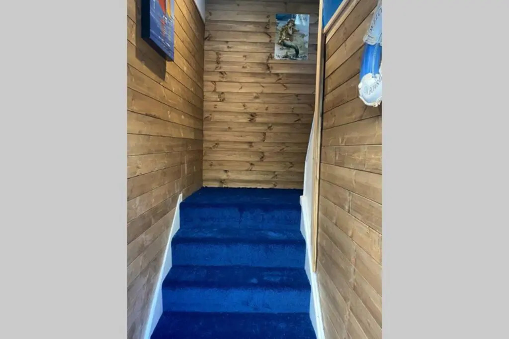 Seagulls Rest Marine Themed Seaview Apartment