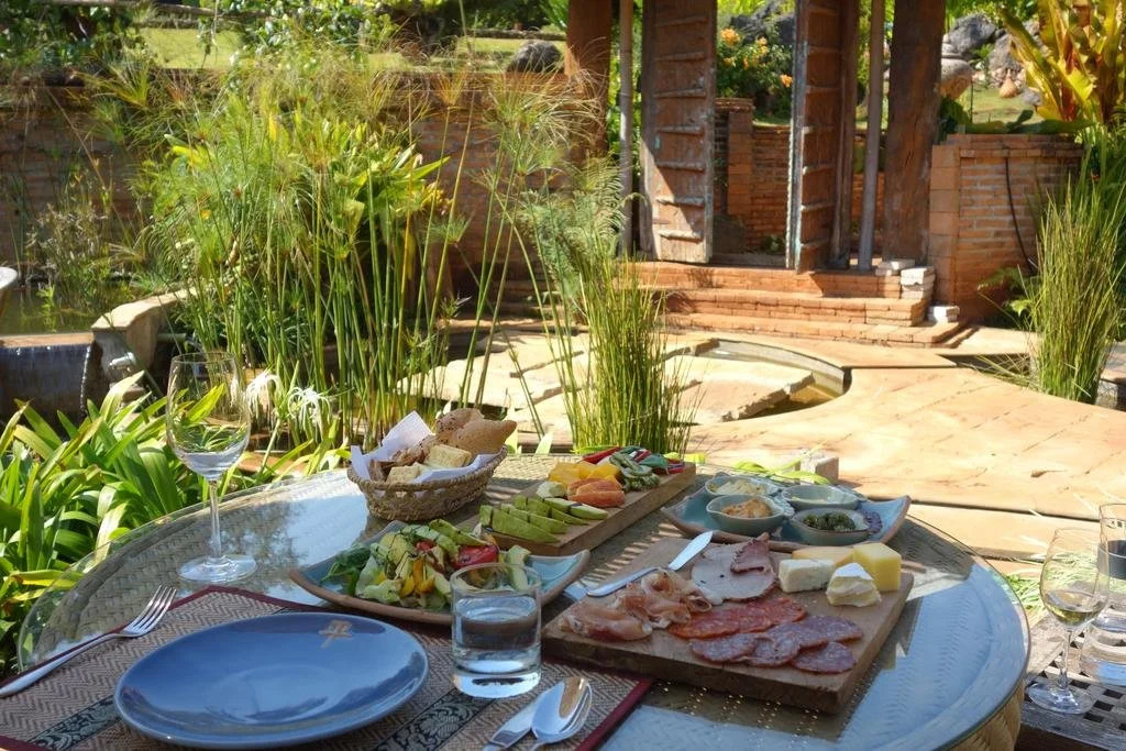 Kanlayas Eyrie, Luxury Homestay