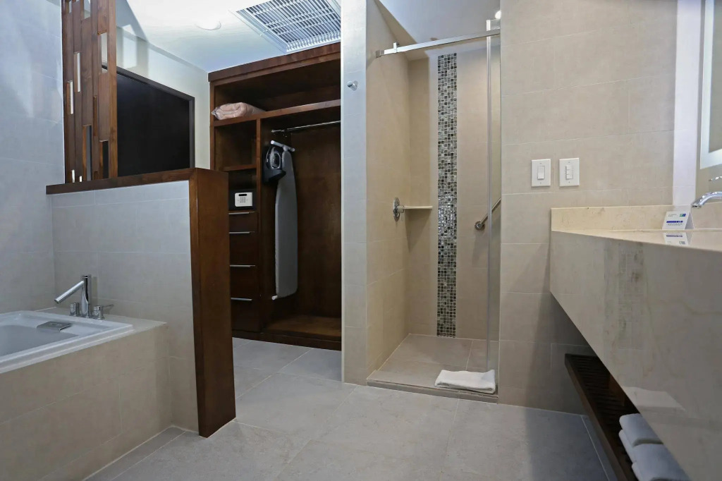 Holiday Inn Express & Suites Mexicali by IHG