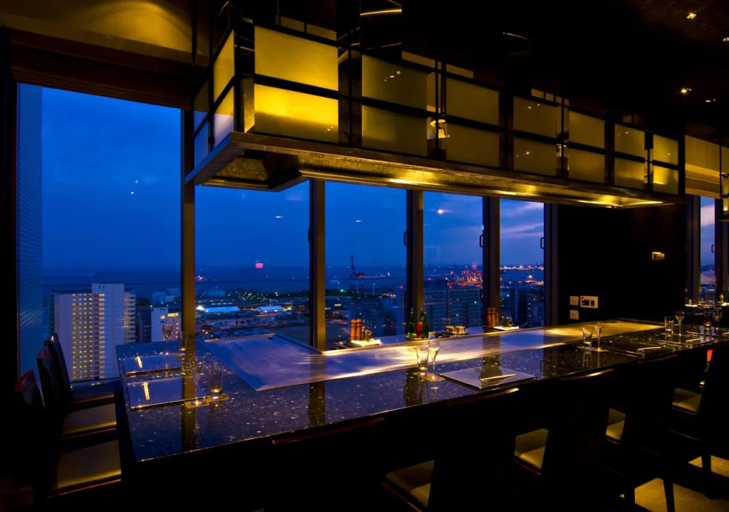 Kobe Bay Sheraton Hotel & Towers