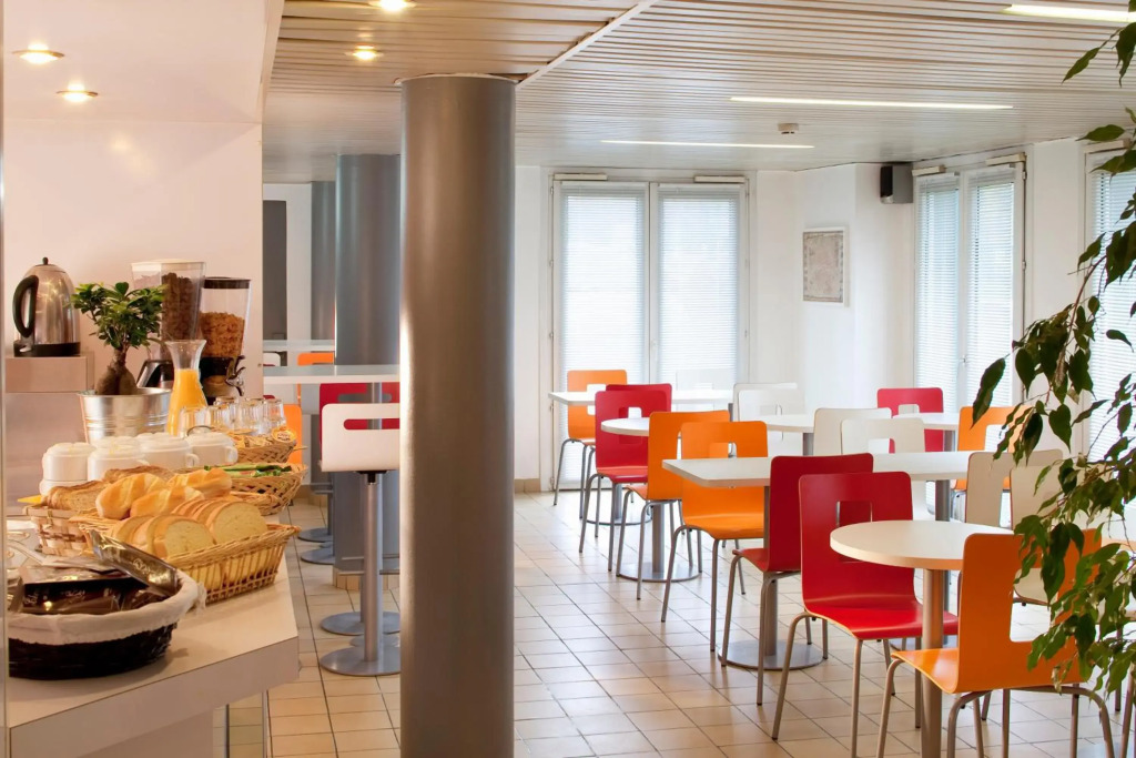 FAST HOTEL Les Ulis - Courtabœuf
