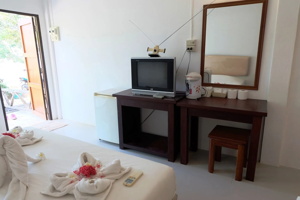 Samed Cliff Resort