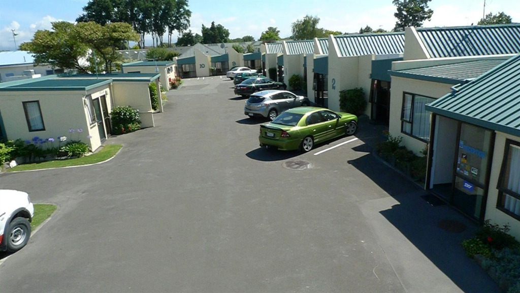 Sundowner Motel