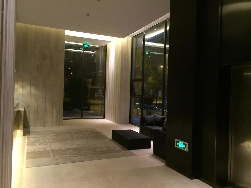 Yitel Hotel