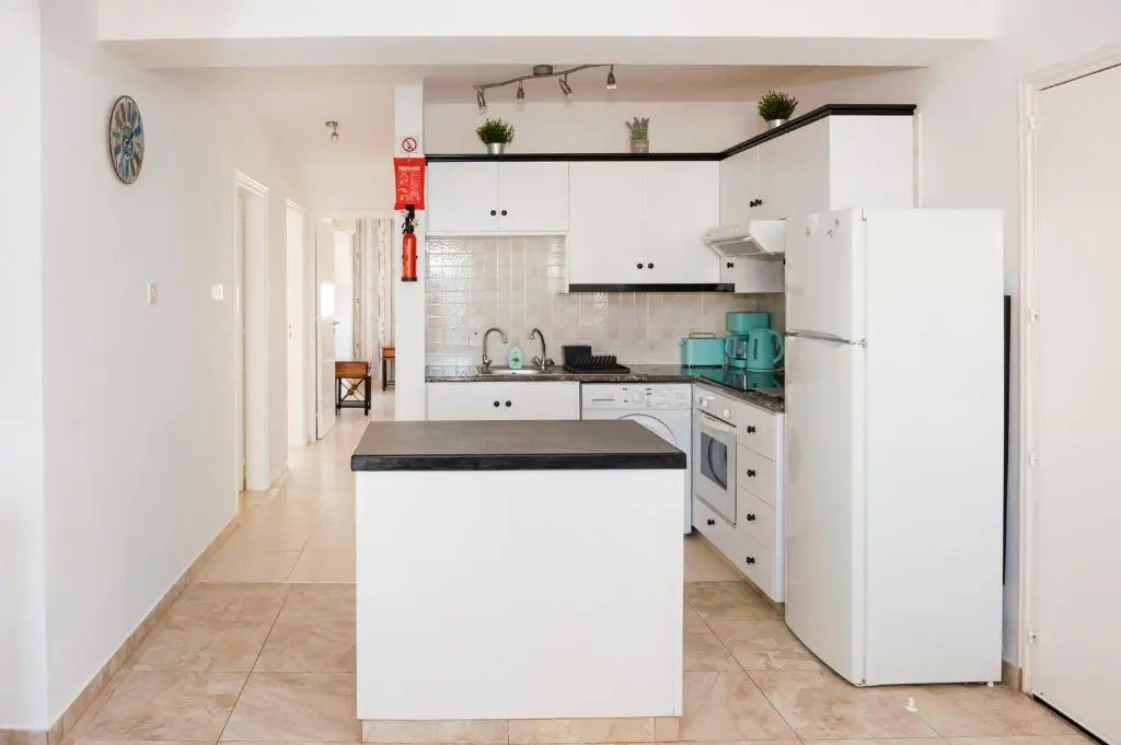 SOFIA APARTMENT 700m away from the beach