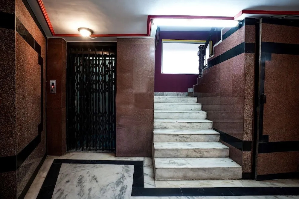 OYO 41751 Hotel Sabharwal