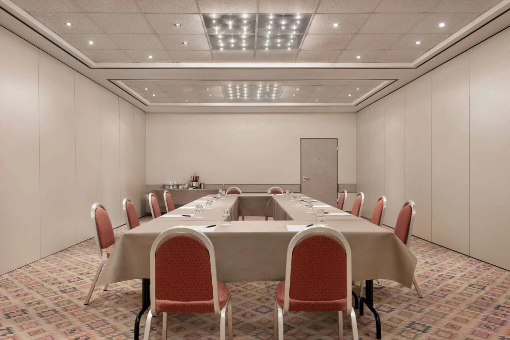 Ramada by Wyndham Bottrop City