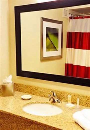 Courtyard Marriott Rochester E