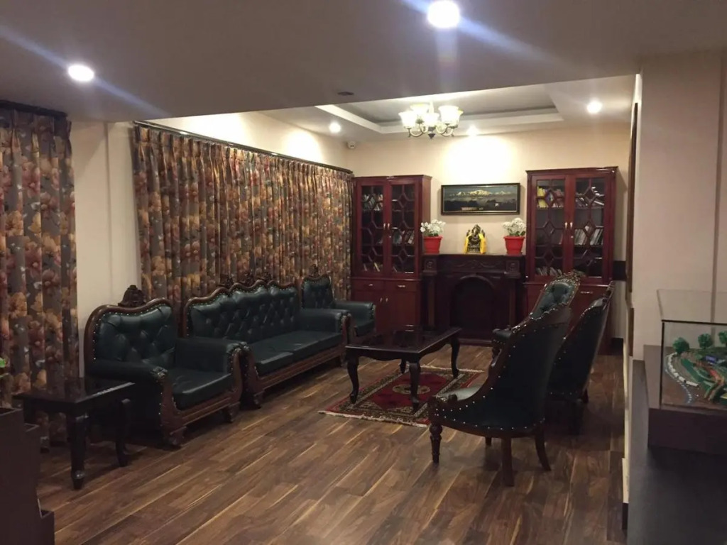 Summit Oakden Resort & Spa