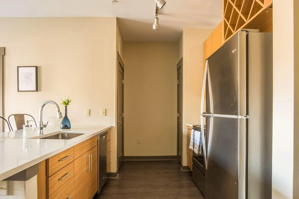 FRONTDESK Cedar Flats Apts Uptown Charlotte
