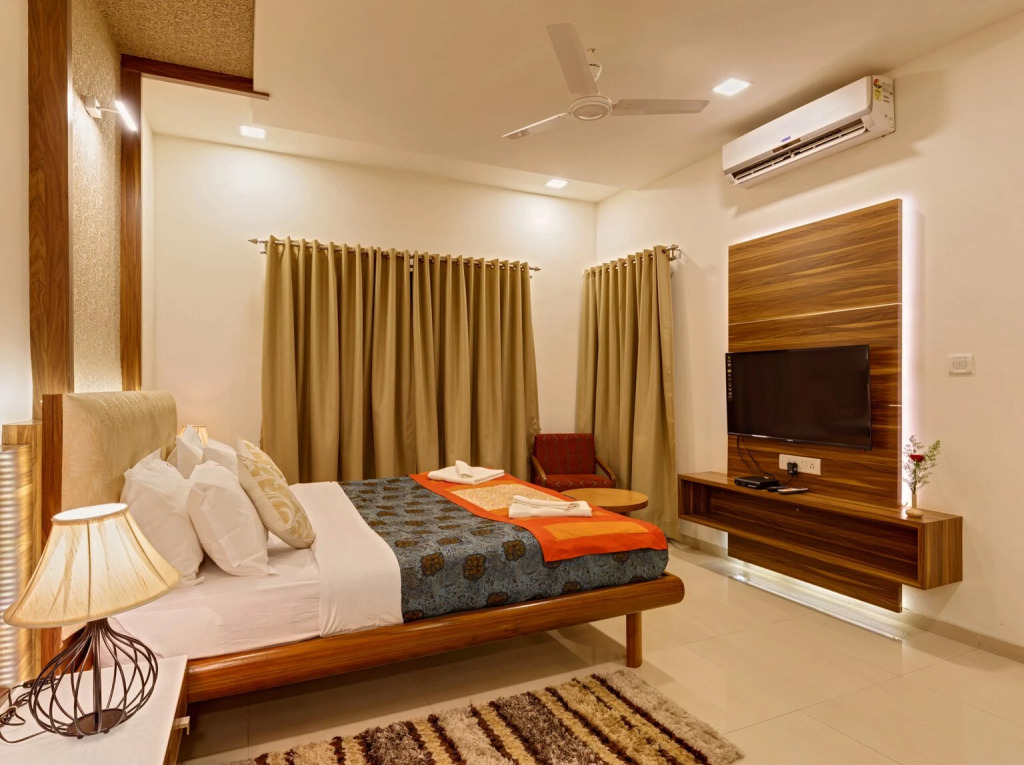 Hotel Woodland Kolhapur