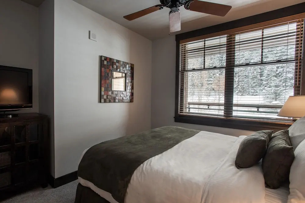 Zephyr Mountain Lodge, Condo | 2 Bedroom Ski-Slope View (Premium-Rated Condo 1223)
