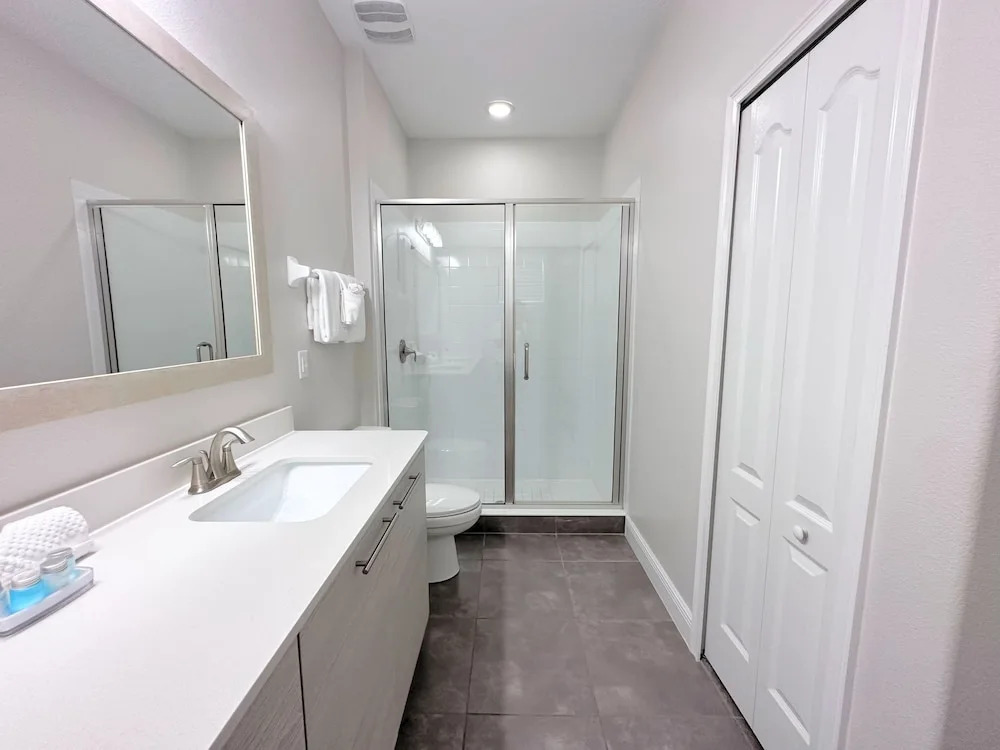 Balmoral Resort-195mcv 4 Bedroom Home by RedAwning