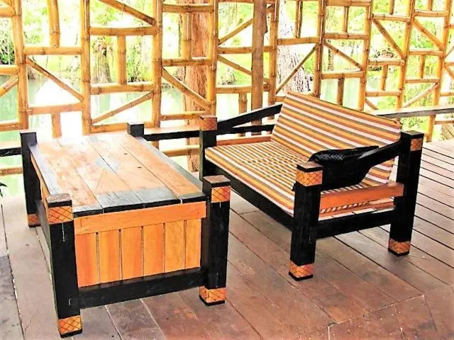 The Golden Resort - Tortugal River Lodge & Marina