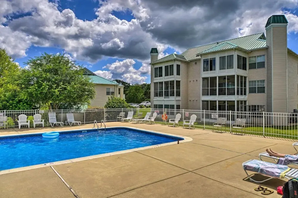 Branson Condo: Pool Access, Near Table Rock Lake!