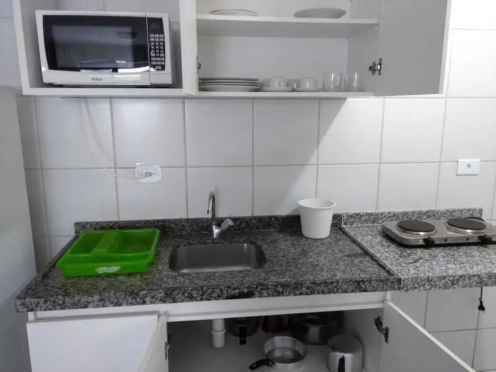 NA BEIRA MAR DE PAJUCARA - EDIFICIO NEO 2 - APARTAMENTO COM 02 QUARTOS - TEM VARANDA- VISTA LATERAL DO MAR - AVENIDA DOUTOR ANTONIO GOUVEIA 1081- CONSUMO ELETRICO É PAGO No CKECK-OUT 1KWH É 1,35 REIAS