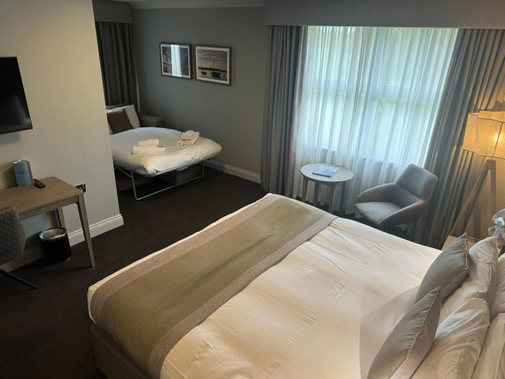 The Essex Golf & Country Club Hotel
