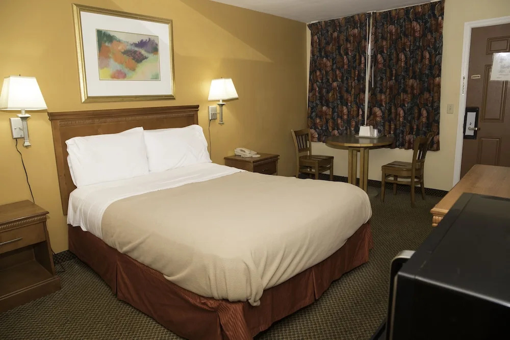 Capri inn and Suites