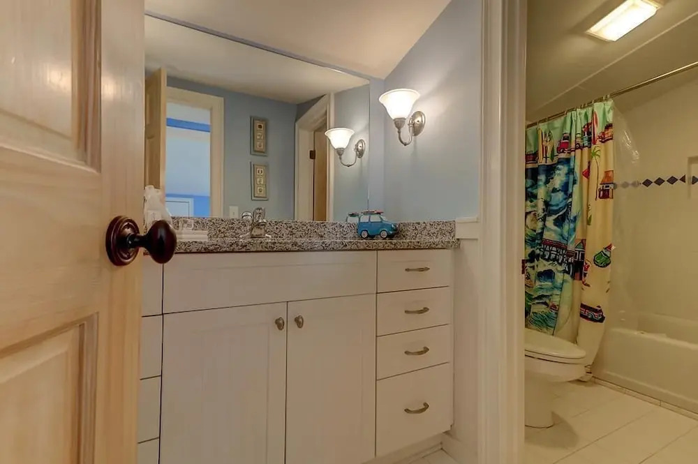 21 Ocean Point
