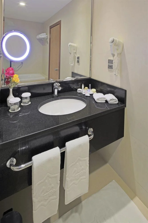 Makarim Tabuk Hotel