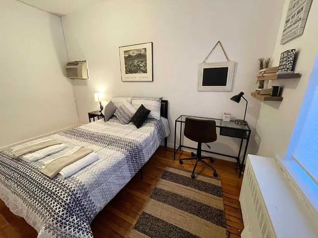 Cozy Entire Apartment in Upper East