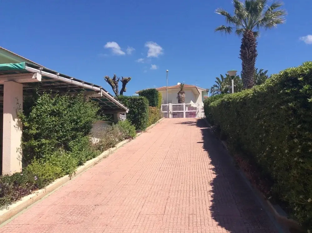 Apartment With 3 Bedrooms in Marina di Ragusa, With Pool Access and Furnished Garden - 100 m From the Beach