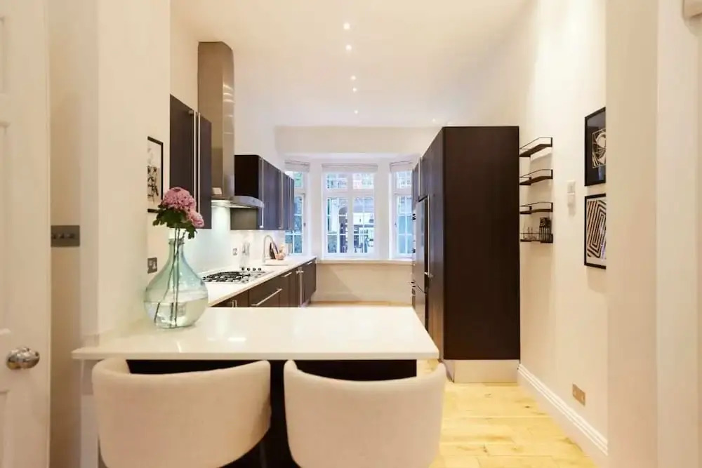The Hyde Park Scenery Elegant 4BDR House with Study Room